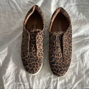 J/SLIDES Leopard Laceless Slip On Flatform Sneaker Size 9